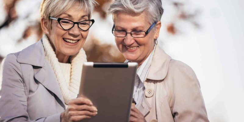 when do people start considering senior living